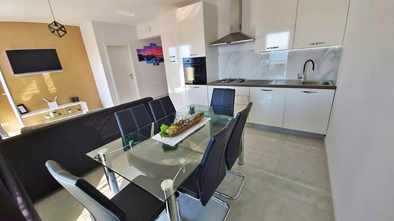 Apartments Zorica Duce Exterior photo