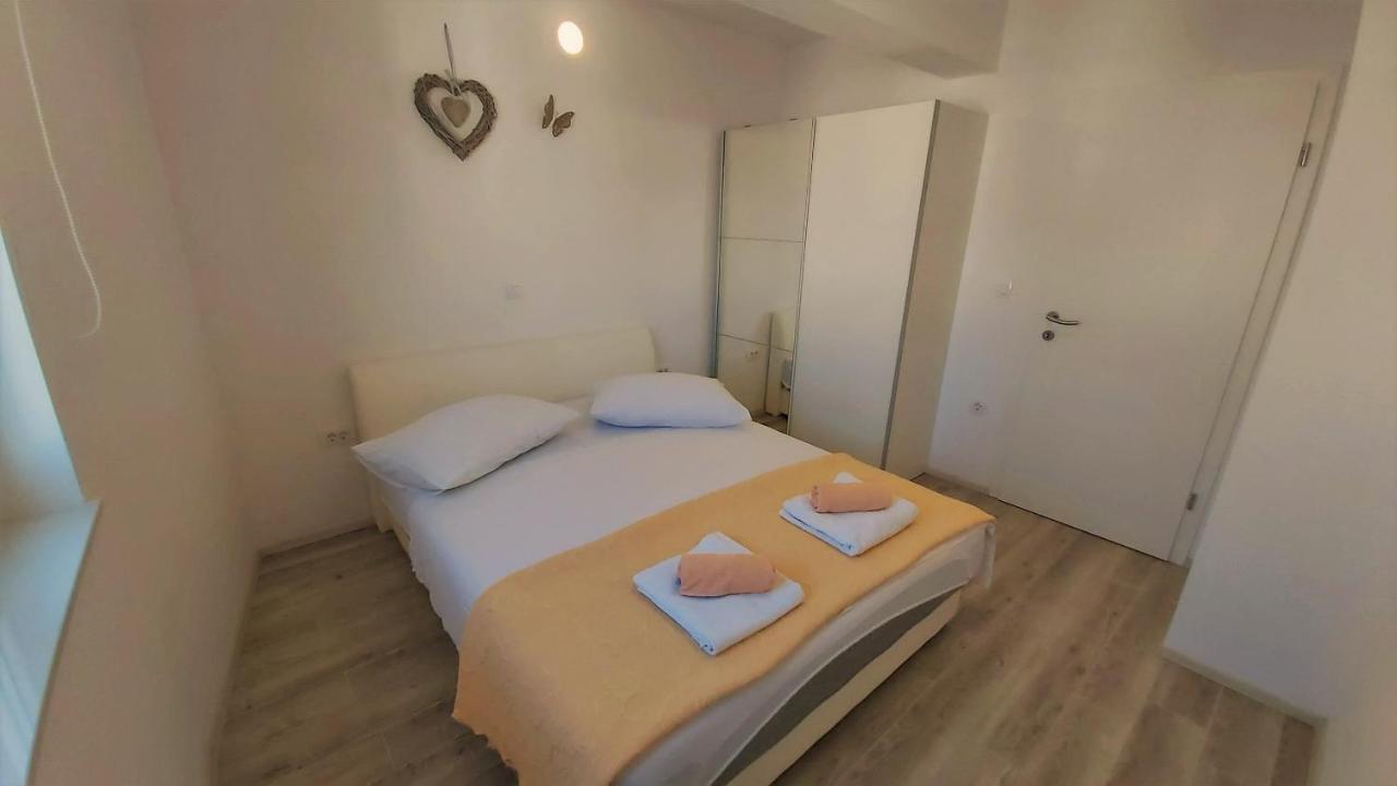 Apartments Zorica Duce Exterior photo