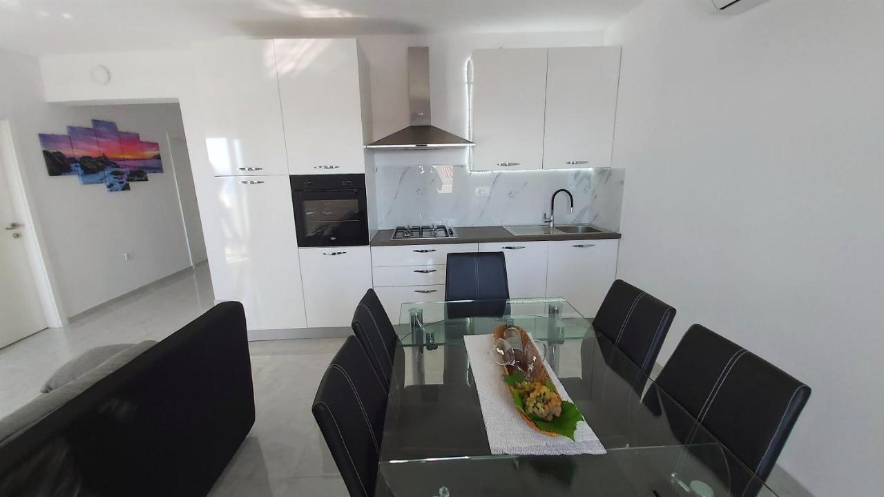 Apartments Zorica Duce Exterior photo